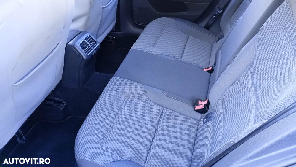 Volkswagen Golf 1.6 BlueTDI DSG Comfortline - 6