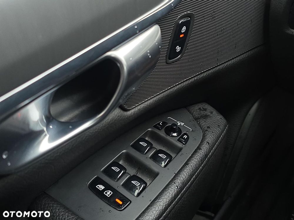 Volvo S90 T4 Momentum - 24