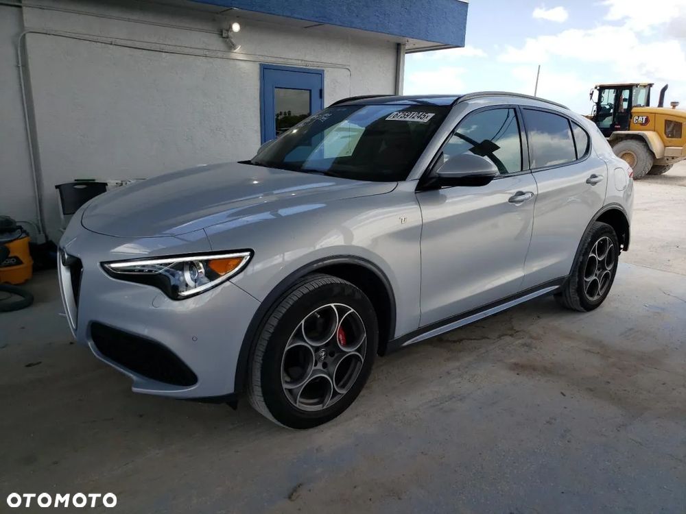 Alfa Romeo Stelvio 2.0 Turbo 16V AT8-Q4 Ti