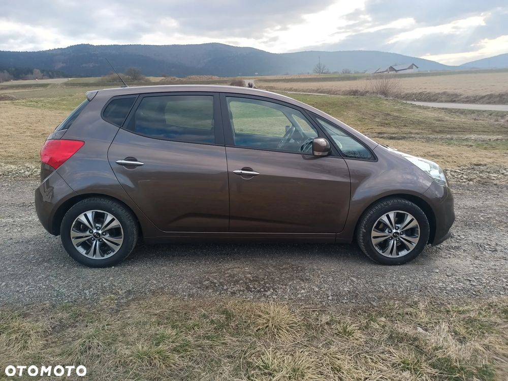 Kia Venga - 3