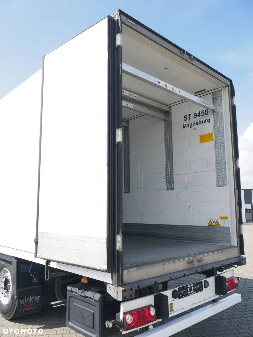 Schmitz Cargobull Chłodnia 60 / Doppelstock / Thermo King 300 / TIP 639985 - 11