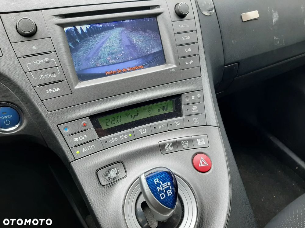 Toyota Prius 1.8 Hybrid Premium - 10