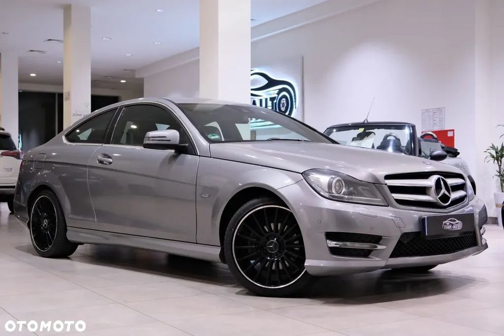 Mercedes-Benz Klasa C 220 CDI DPF Coupe (BlueEFFICIENCY) - 3