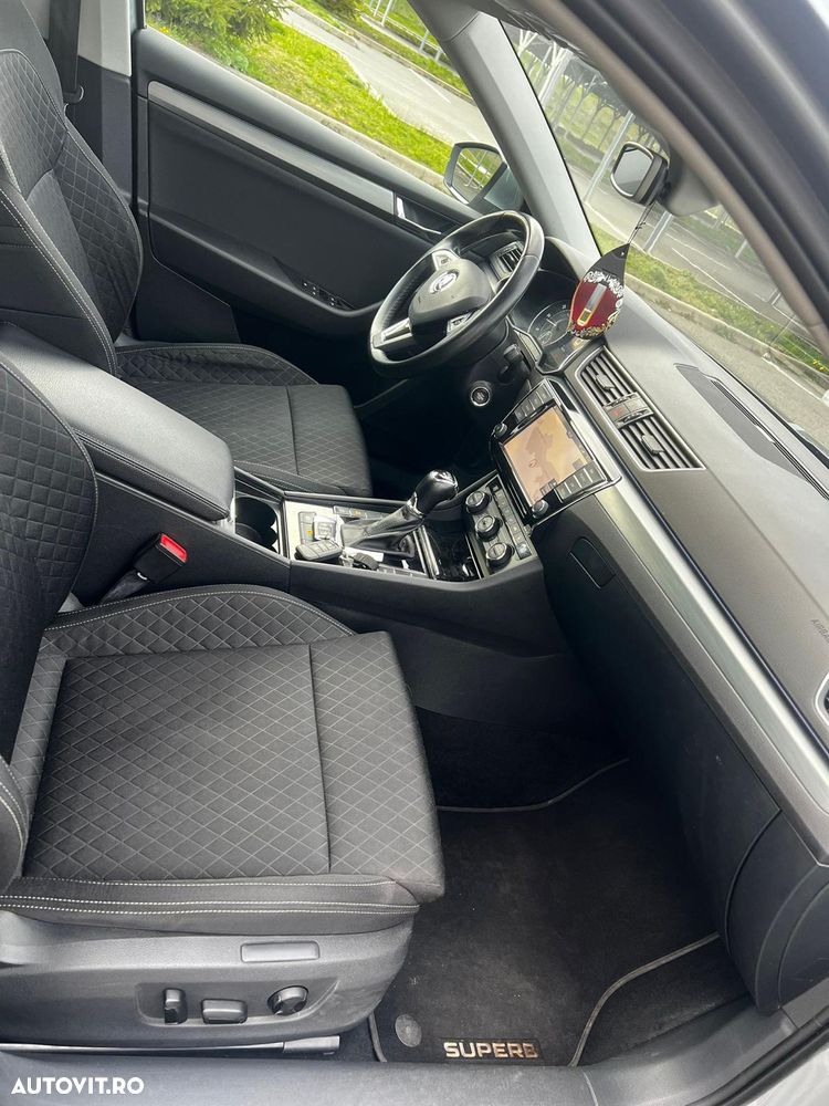 Skoda Superb 2.0 TDI DSG Style - 17