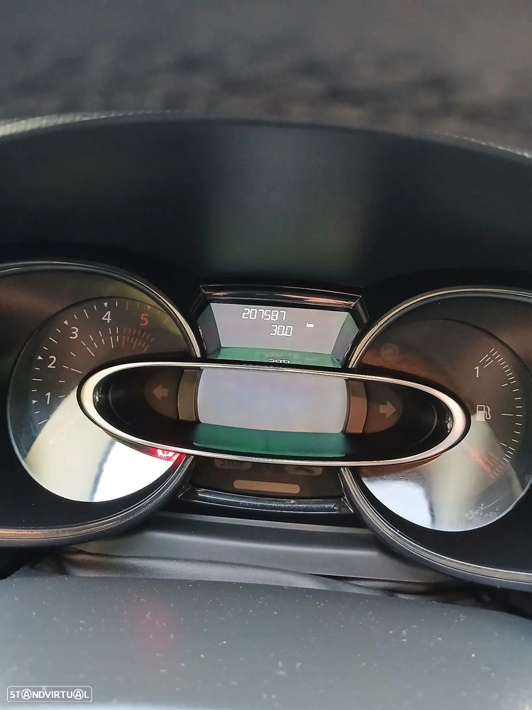 Renault Clio 1.5 DCI - 9