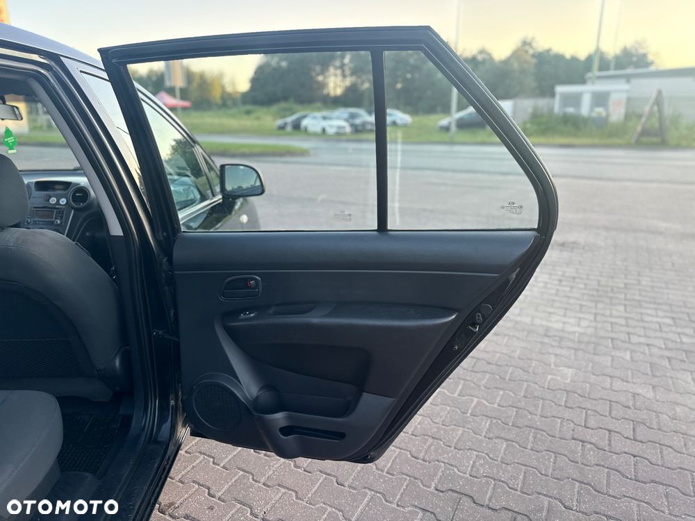 Kia Carens 2.0 CRDi Freedom - 18