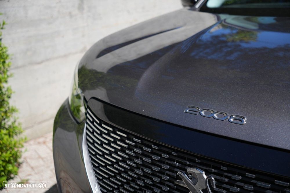 Peugeot 2008 1.2 PureTech Allure Pack - 29