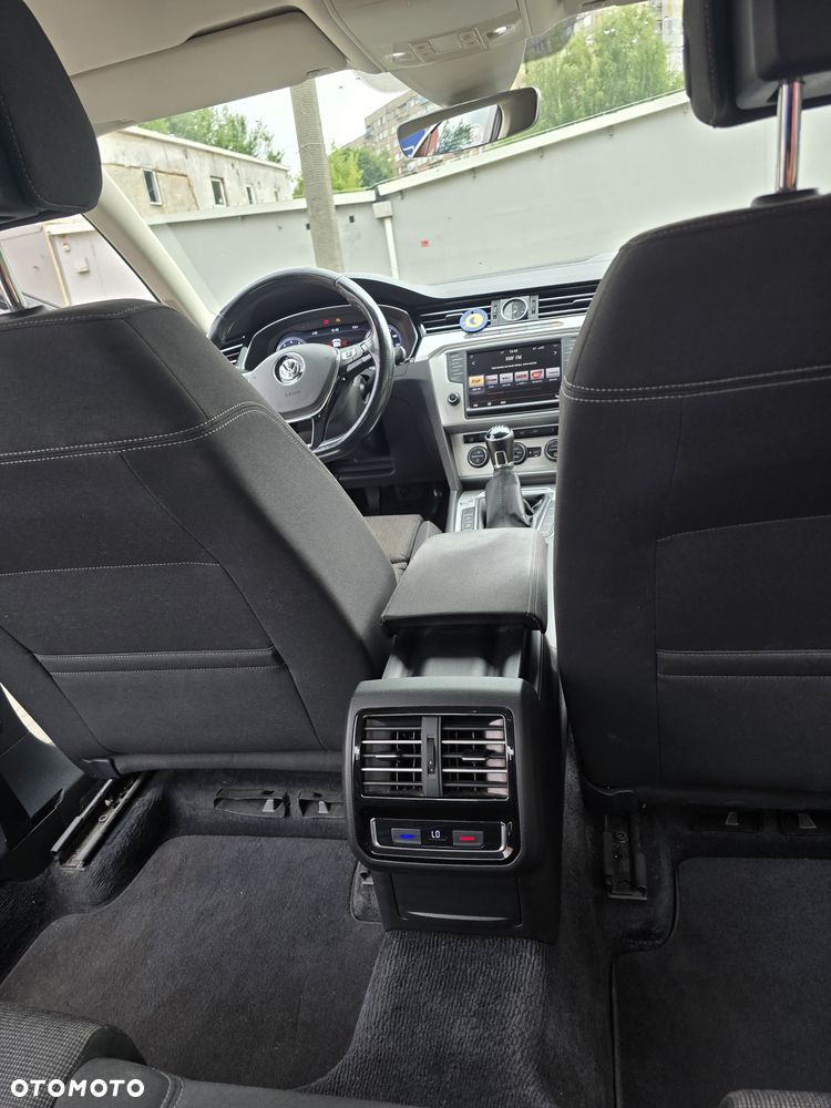 Volkswagen Passat 1.8 TSI BMT Comfortline - 6