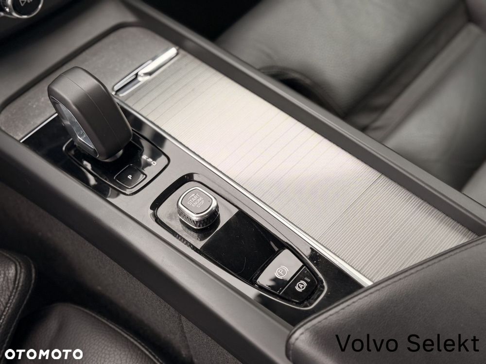 Volvo XC 60 - 18