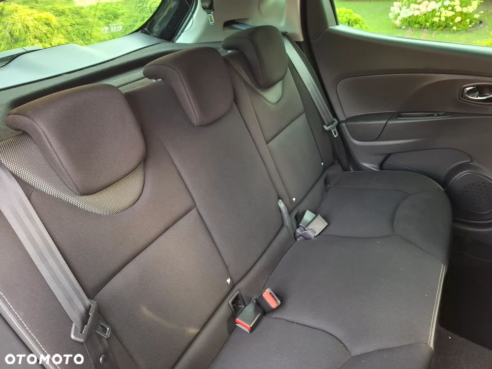 Renault Clio - 18