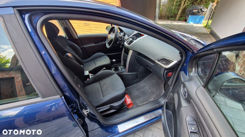 Peugeot 207 90 HDi FAP (Blue Lion) Sport - 6
