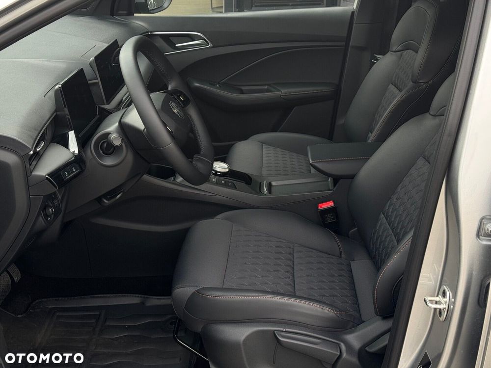 MG MG3 1.5 HEV+ Exclusive - 12