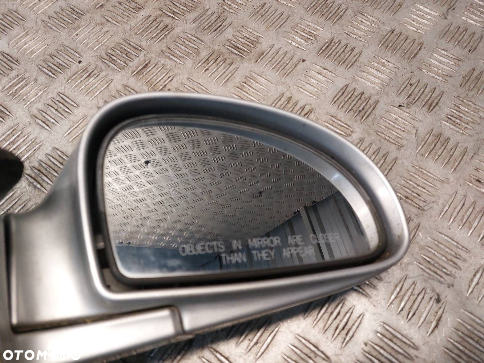 LUSTERKO PRAWE ELEKTRYCZNE KIA CERATO I 6C 5 PIN - 7