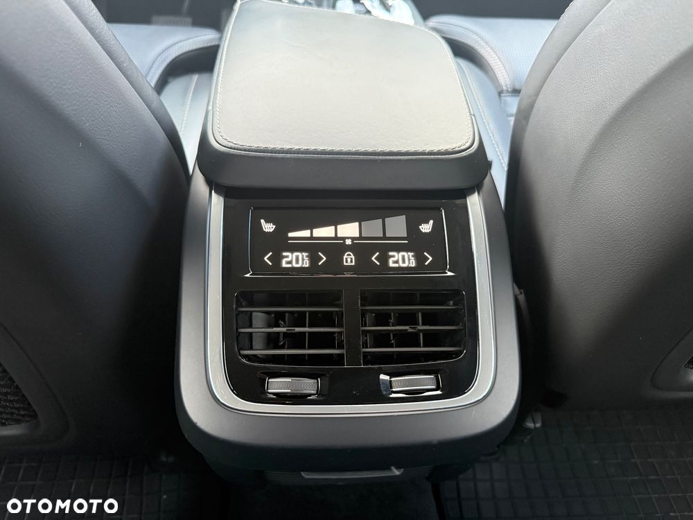 Volvo XC 90 D5 AWD Inscription 7os - 30