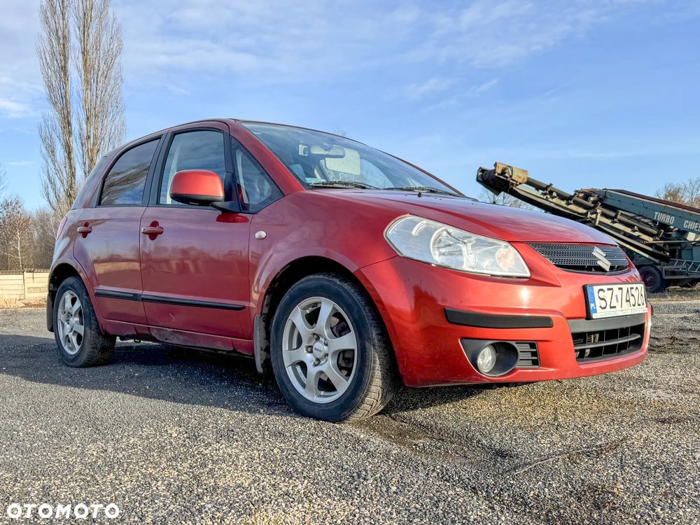 Suzuki SX4 1.6 GS / Premium - 14