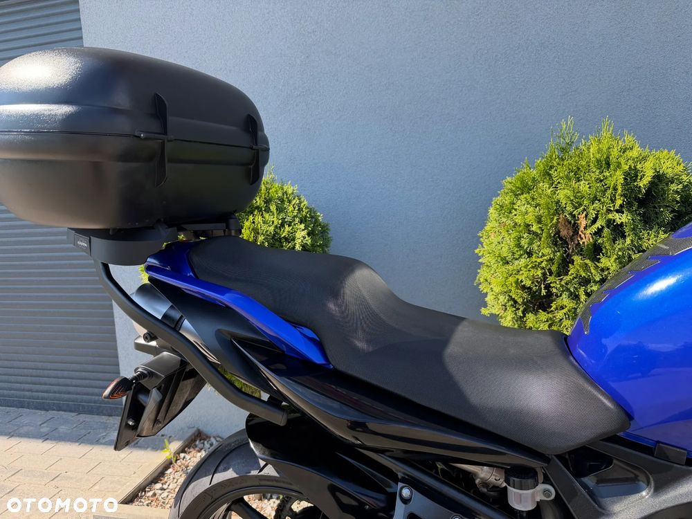 Yamaha FZ - 19