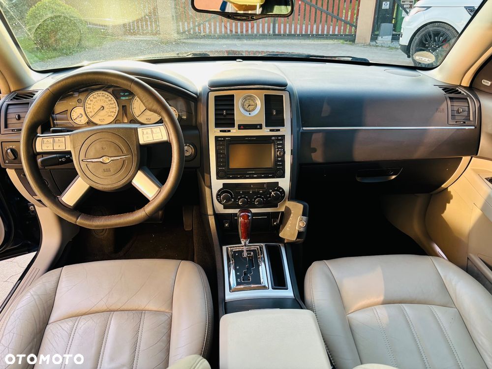 Chrysler 300C 5.7 V8 HEMI Automatik - 6