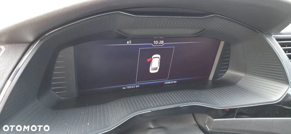 Skoda Superb 2.0 TDI DSG L&K - 12