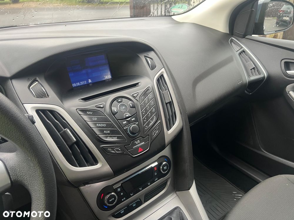 Ford Focus 1.6 SYNC Edition - 14