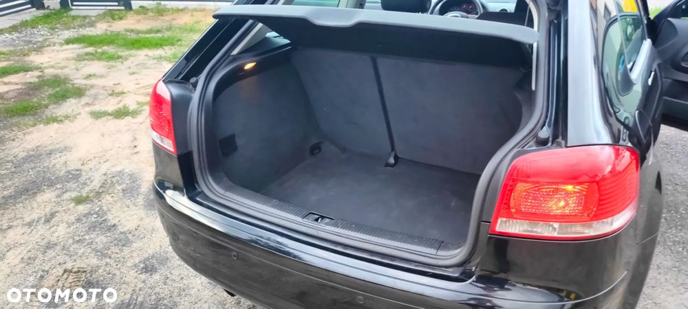 Audi A3 3-drzwiowe 1.6 Ambiente - 8