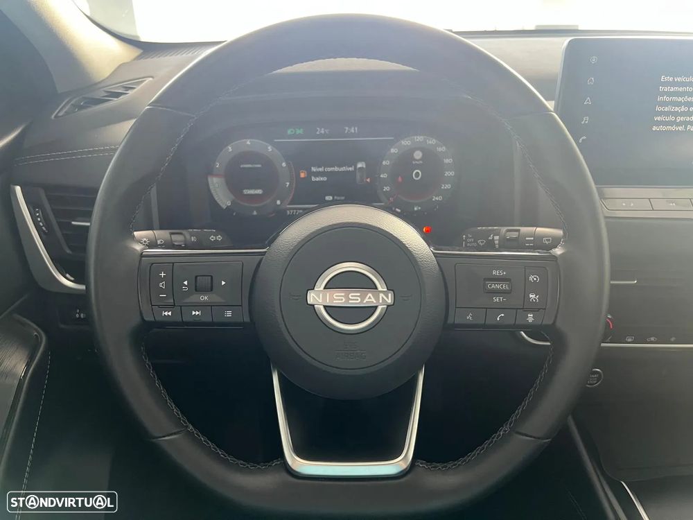 Nissan Qashqai 1.3 DIG-T N-Connecta LED - 17