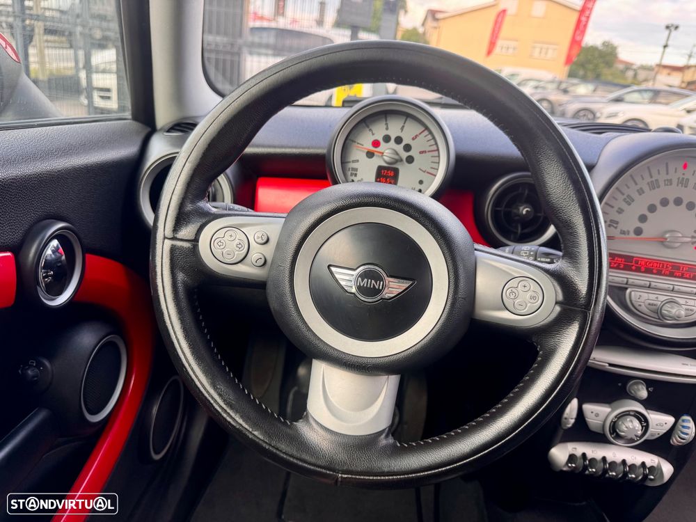 MINI 3 Portas Cooper D - 12