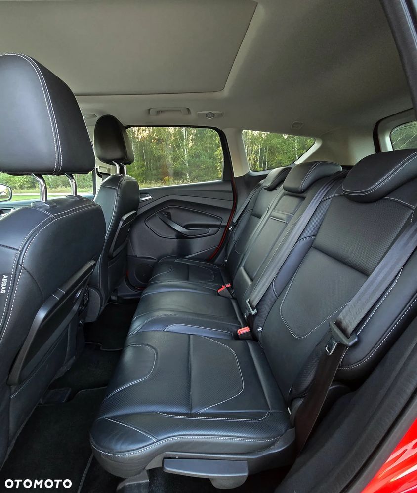 Ford Kuga - 24