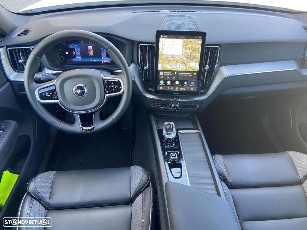 Volvo XC 60 2.0 T8 PHEV Ultimate Dark AWD - 9
