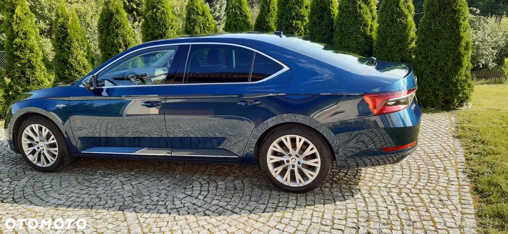 Skoda Superb 2.0 TSI L&K DSG - 9