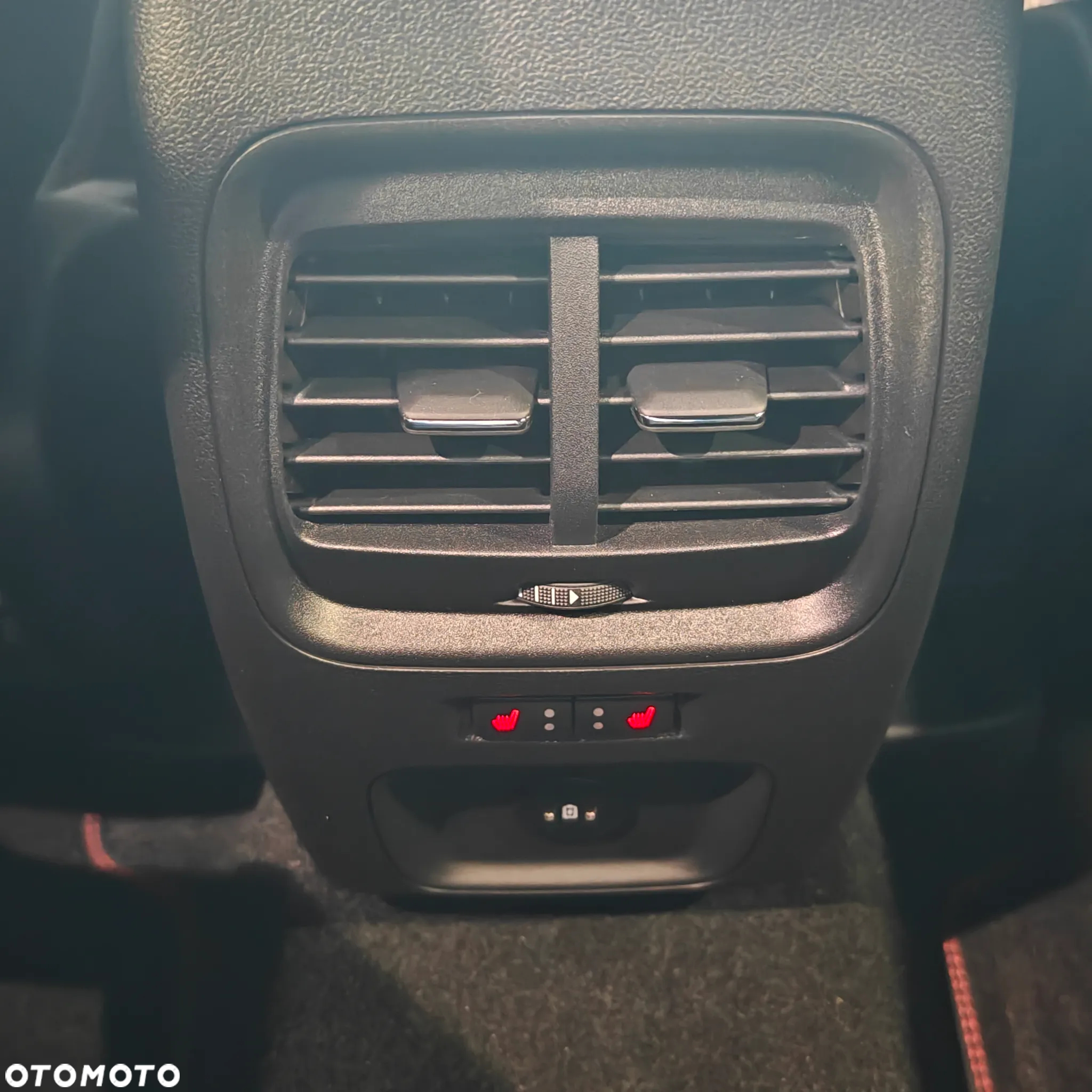 Ford Kuga 1.5 EcoBoost FWD ST-Line - 16