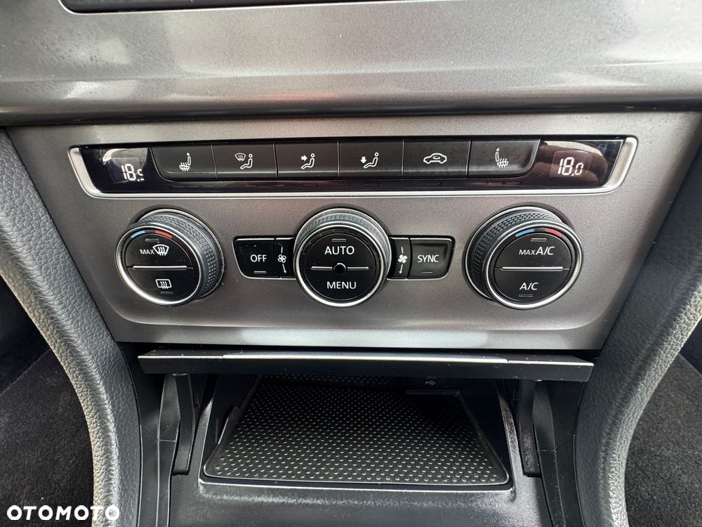 Volkswagen Golf VII 1.6 TDI BMT Comfortline - 33