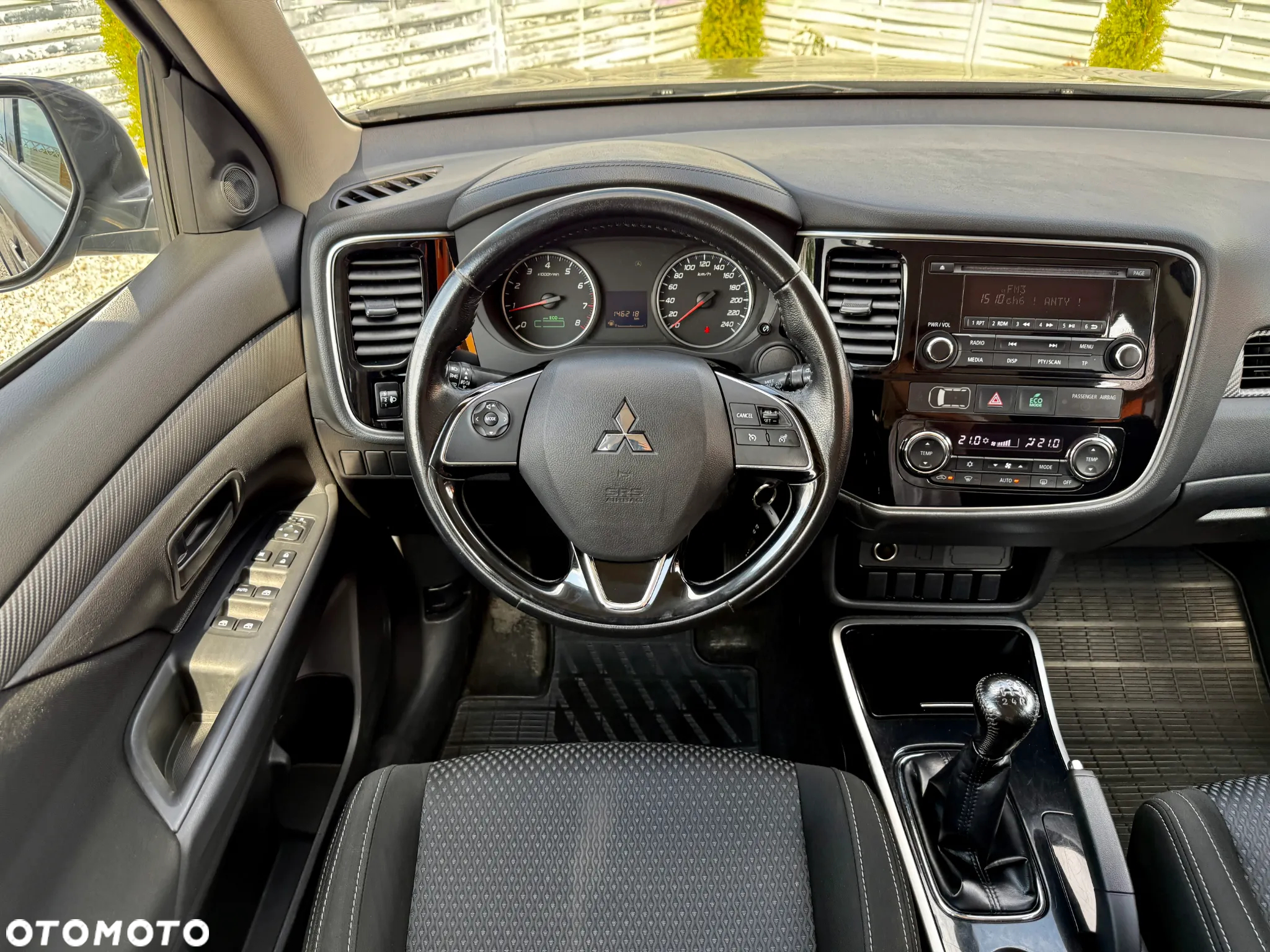 Mitsubishi Outlander 2.0 City Style 2WD - 24