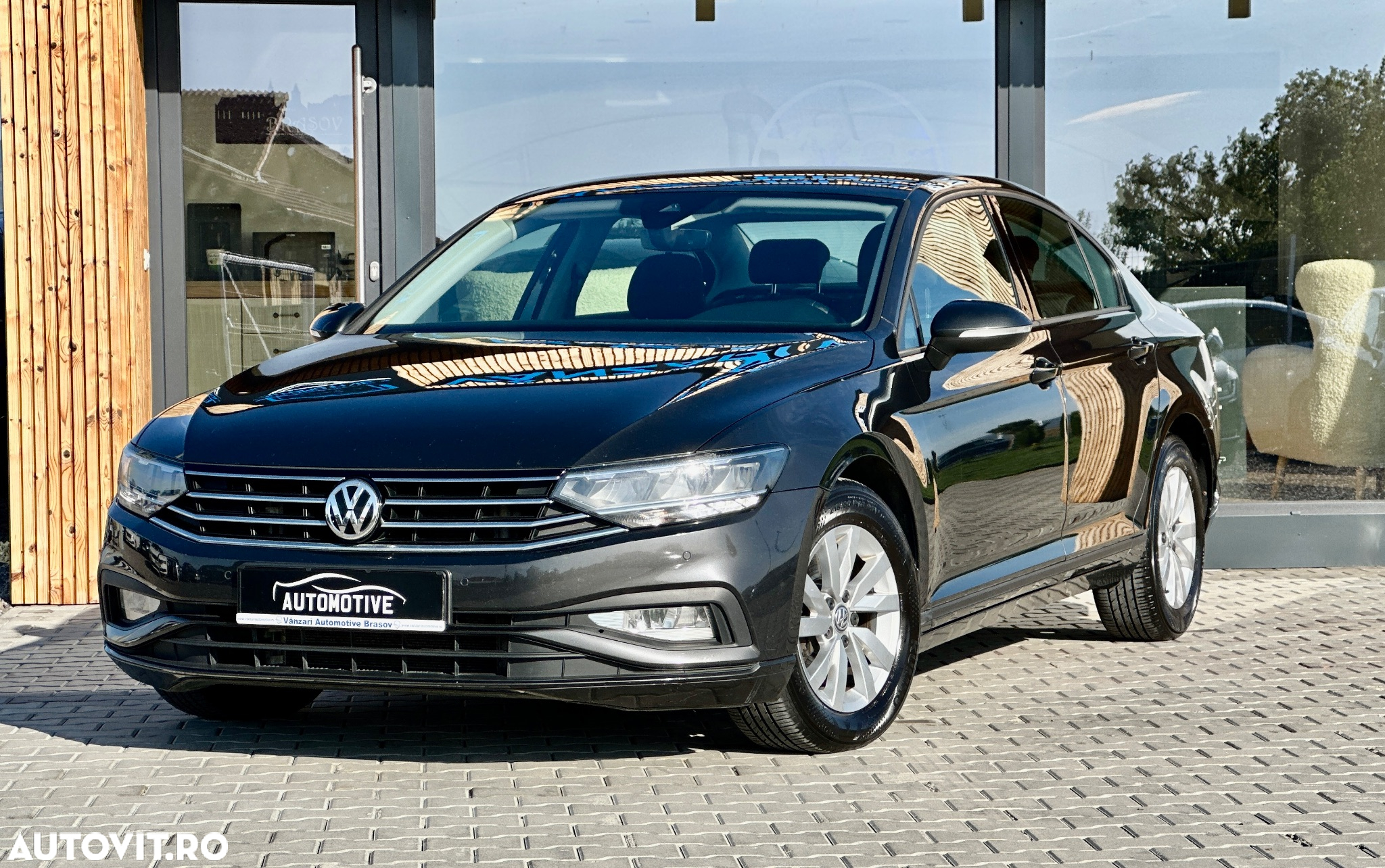 Volkswagen Passat 2.0 TDI Comfortline - 9