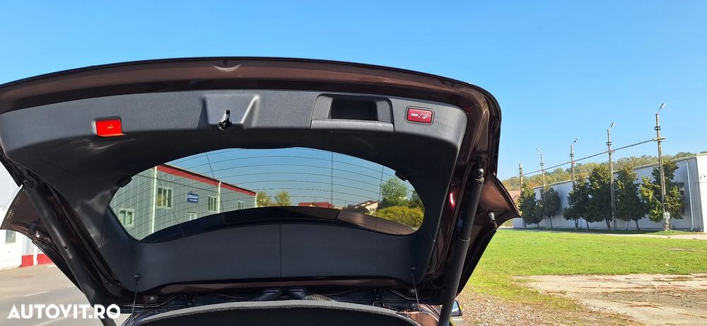 Mercedes-Benz GLA 250 4Matic 7G-DCT AMG Line - 13