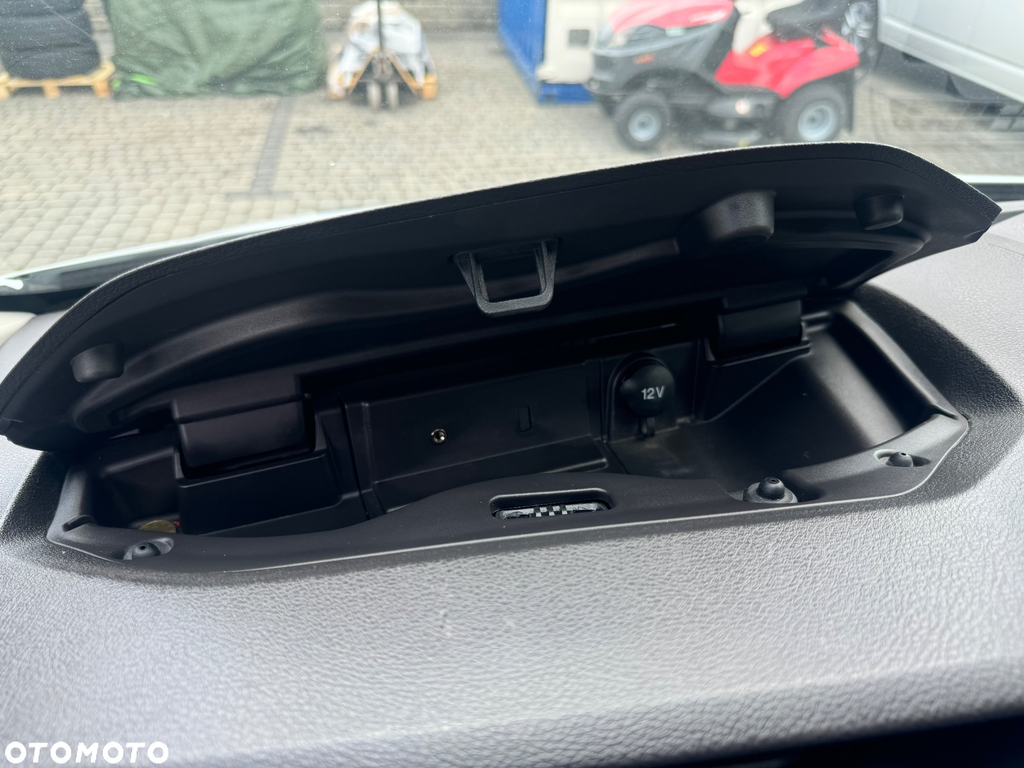 Ford Transit - 26