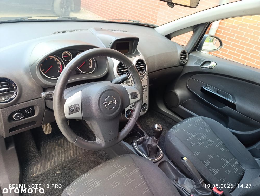 Opel Corsa 1.4 Enjoy - 11
