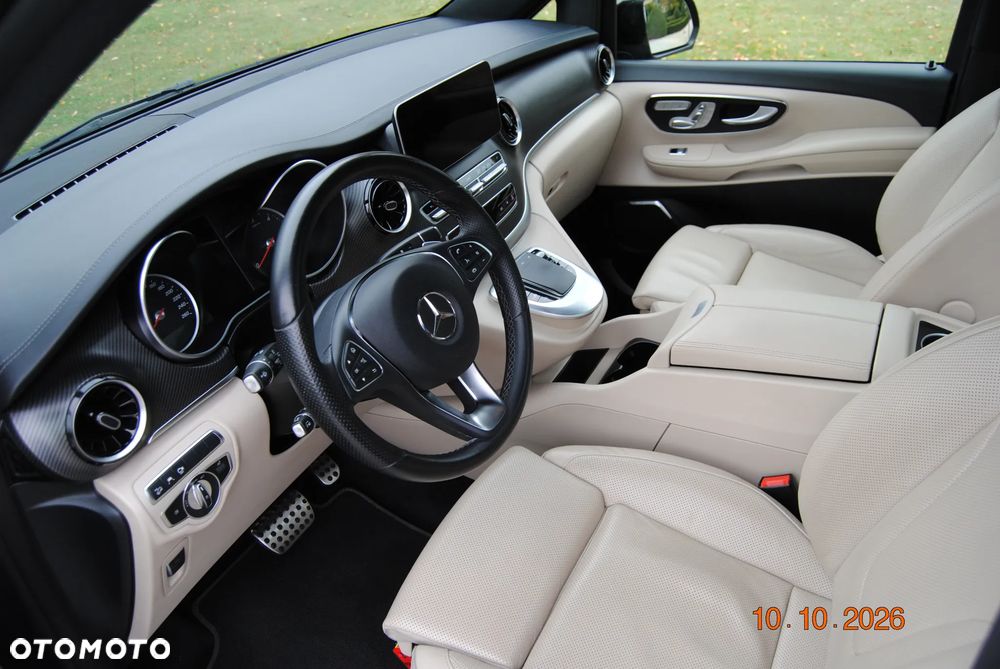 Mercedes-Benz Klasa V - 16