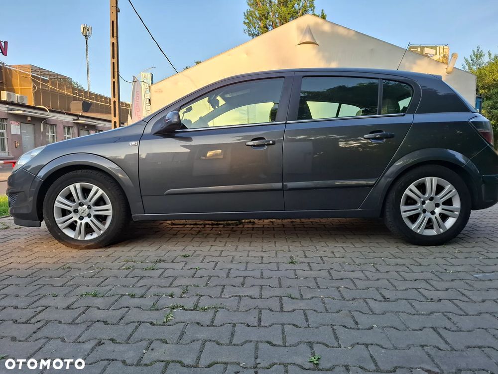 Opel Astra 1.6 Easytronic Cosmo - 16