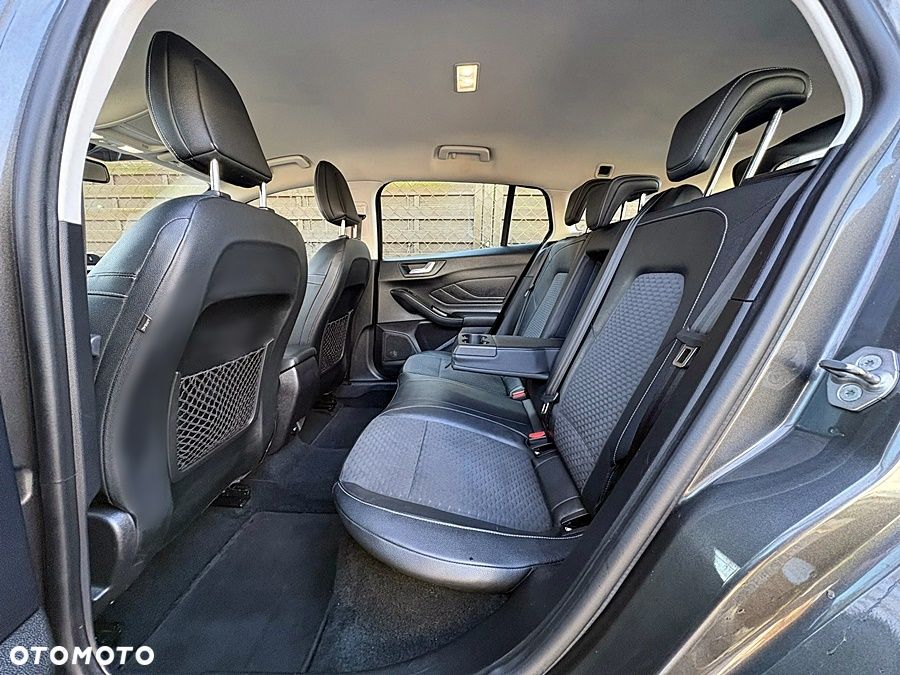 Ford Focus 1.5 EcoBlue Start-Stopp-System COOL&CONNECT - 19