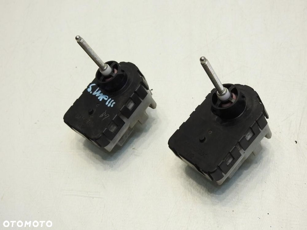 SILNICZEK REGULACJI LAMPY SUBARU IMPREZA III GH - 2