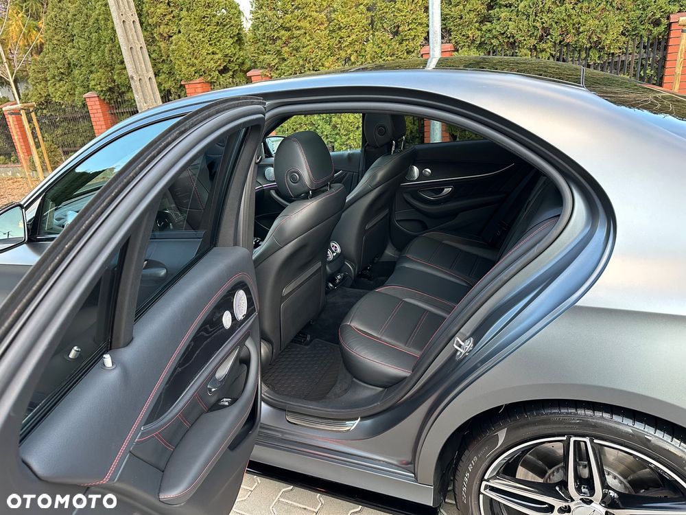 Mercedes-Benz Klasa E 43 AMG 4Matic 9G-TRONIC - 15