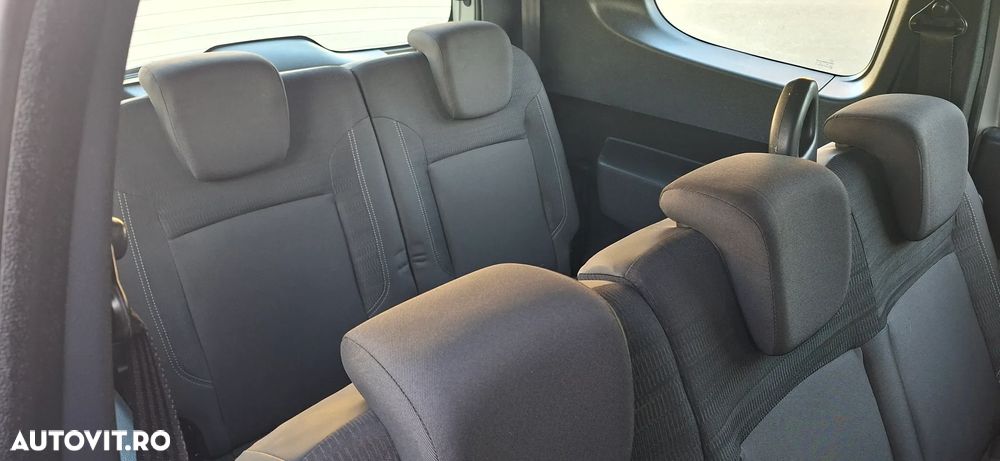 Dacia Lodgy TCe 115 Celebration - 10