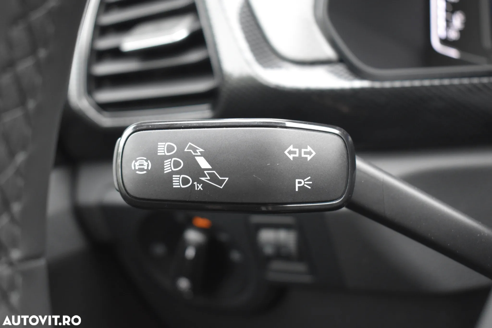 Volkswagen T-Cross 1.0 TSI DSG Advanced - 15