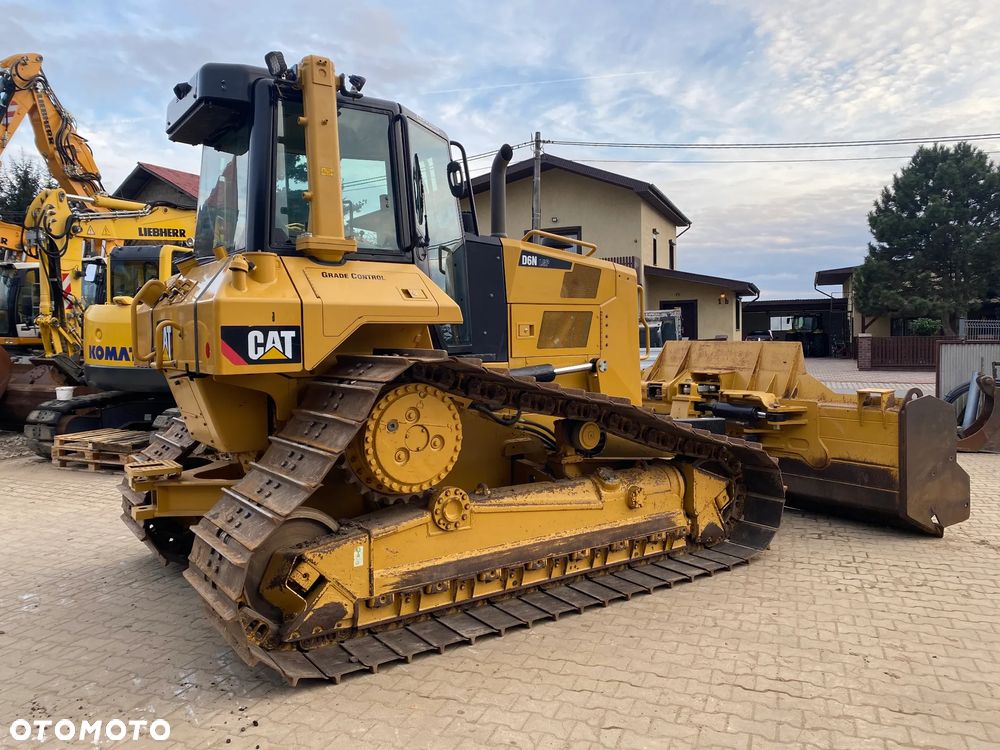 Caterpillar CAT D6N LGP, 7800 MTH, Z NIEMIEC, PIĘKNY STAN - 10
