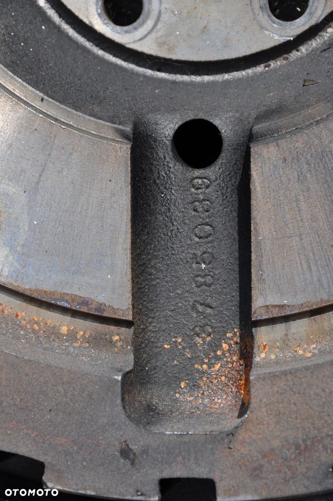 KOŁO ZAMACHOWE WIENIEC MASSEY FERGUSON 7480 6480 6485 NR 8785039 - 5