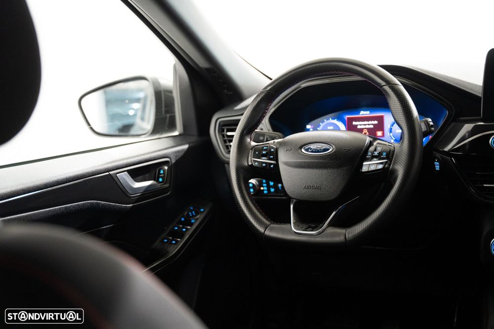 Ford Kuga 1.5 EcoBoost ST-Line - 17