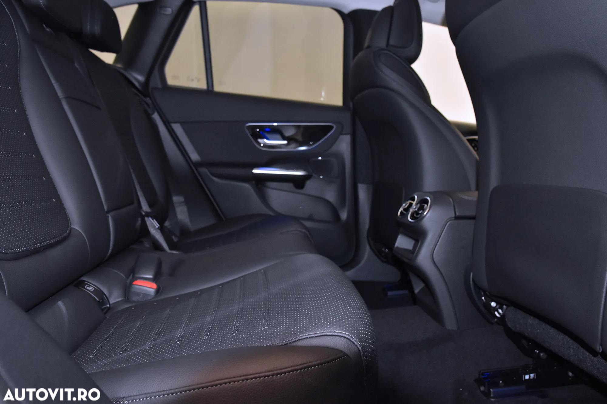 Mercedes-Benz GLC 300 e 4MATIC - 12