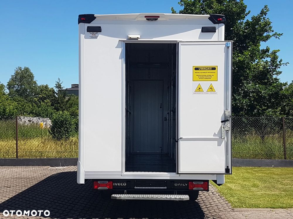 Iveco DAILY KONTENER NISKOPODŁOGOWY 4,43x2,23x2,42 SKLEP FOODTRUCK BAR KLIMA KONIOWÓZ KAMPER - 5