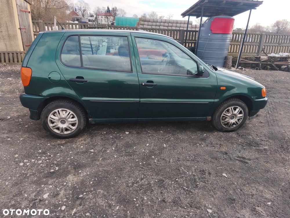 Volkswagen Polo - 4