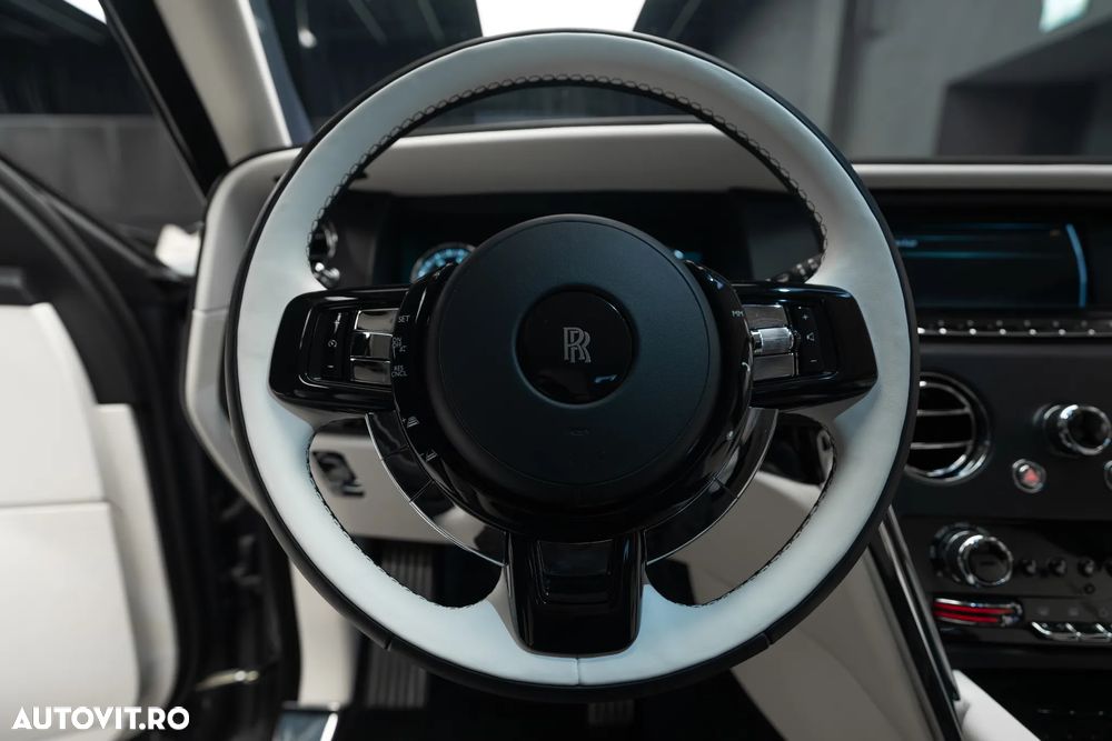 Rolls-Royce Cullinan Standard - 7